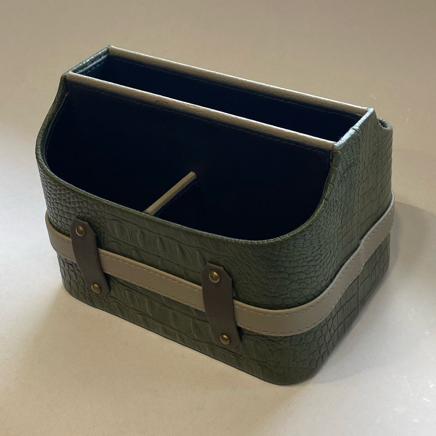 MULTI UTILITY HOLDER