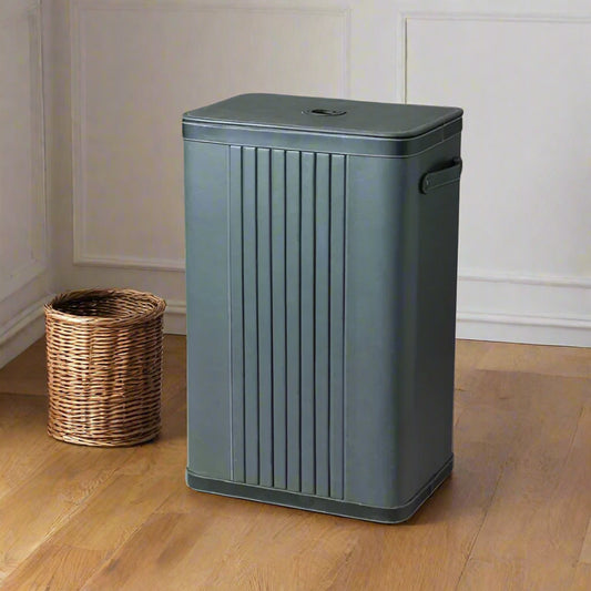 Laundry hamper - Flooting design