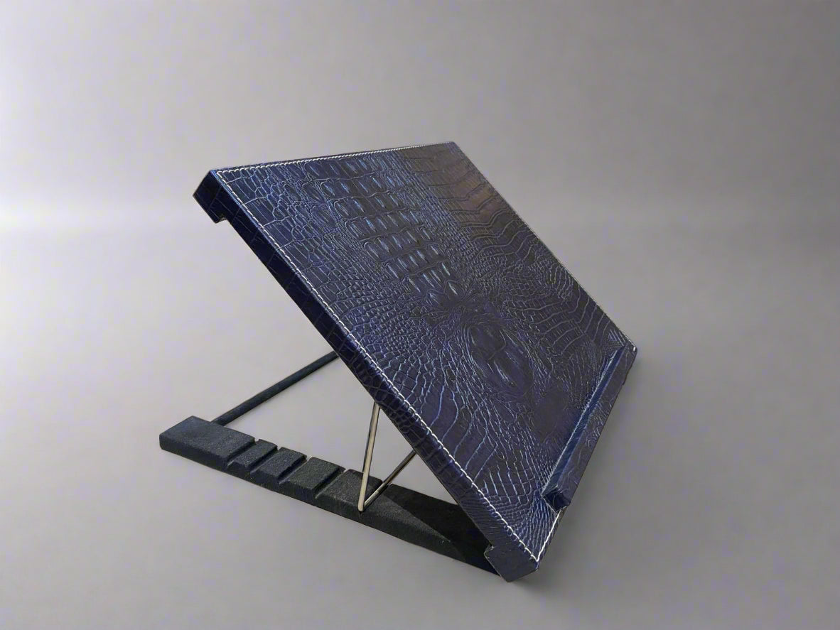Laptop stand