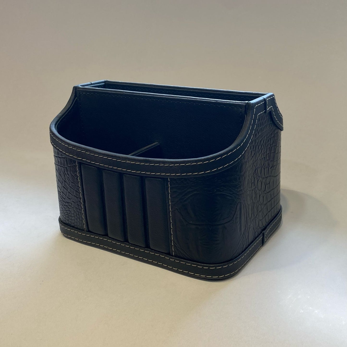 MULTI UTILITY HOLDER