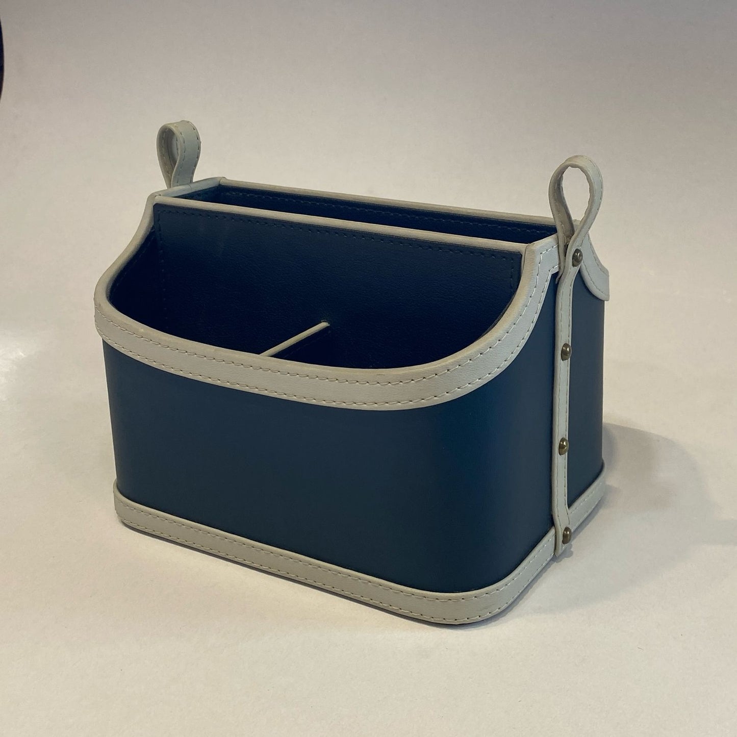 MULTI UTILITY HOLDER